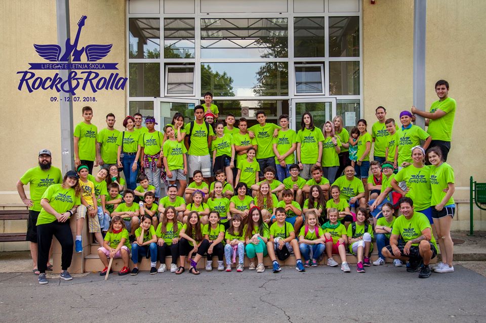 37234348_1825003547588679_9027918765387415552_n